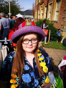 chiilie & aubergine hat FOT
